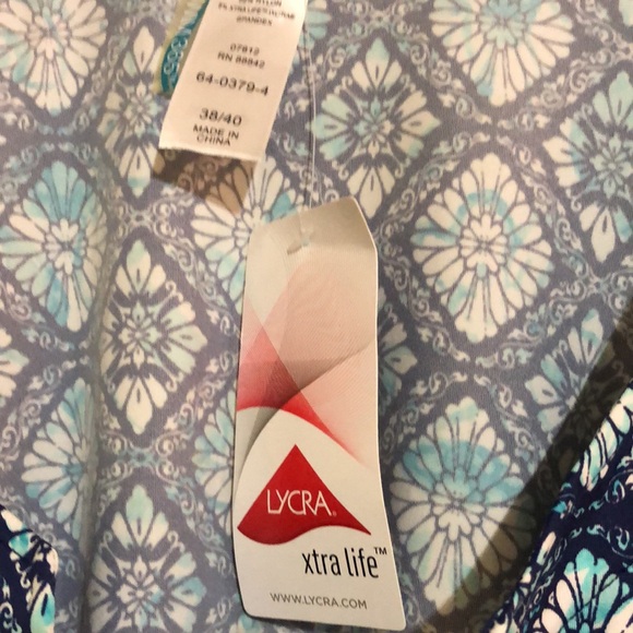 Plus Size- OVERSIZED-Lycra xtra life, 38/40 - Picture 2 of 4